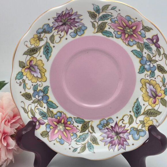 Vintage Royal Albert Pink and Floral Jacobean Tea Cup and Saucer Set - Picture 2 of 12